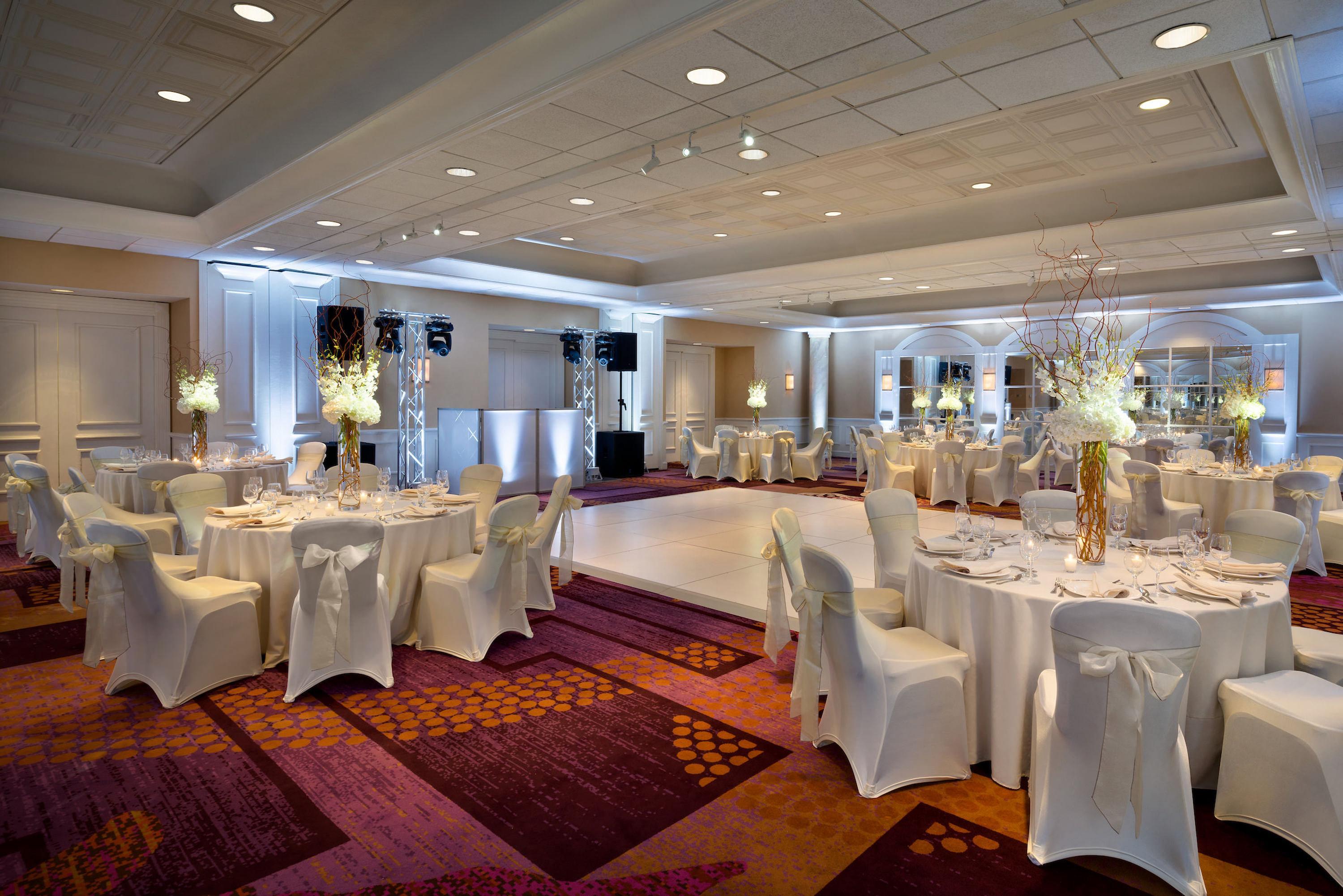 Crowne Plaza Englewood By Ihg Hotel Bagian luar foto