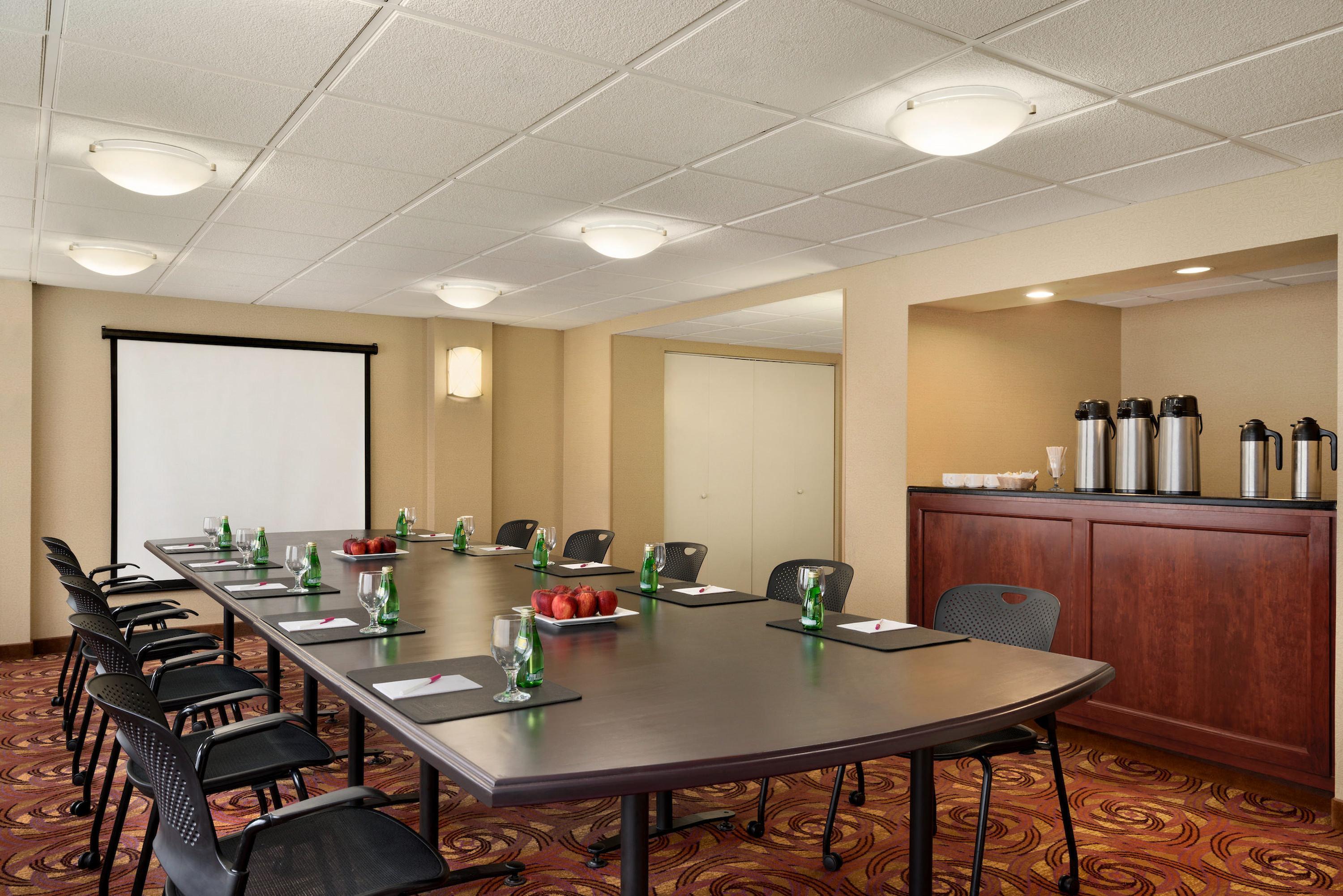 Crowne Plaza Englewood By Ihg Hotel Bagian luar foto